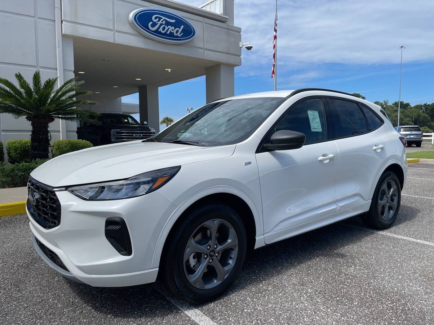 2024 FORD Escape