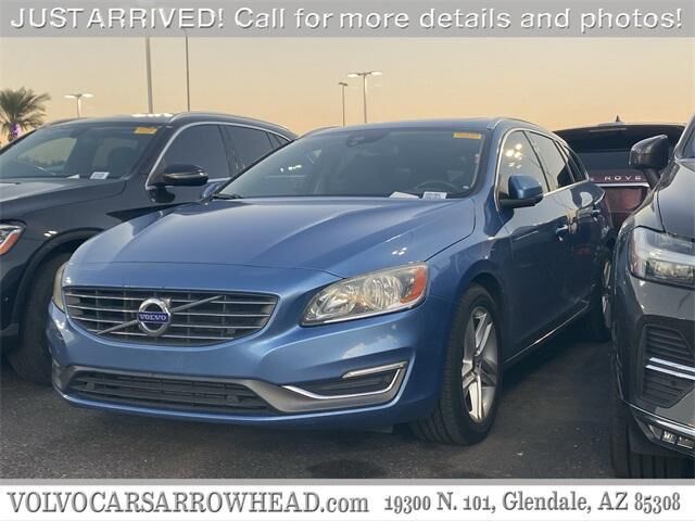 2015 VOLVO V60