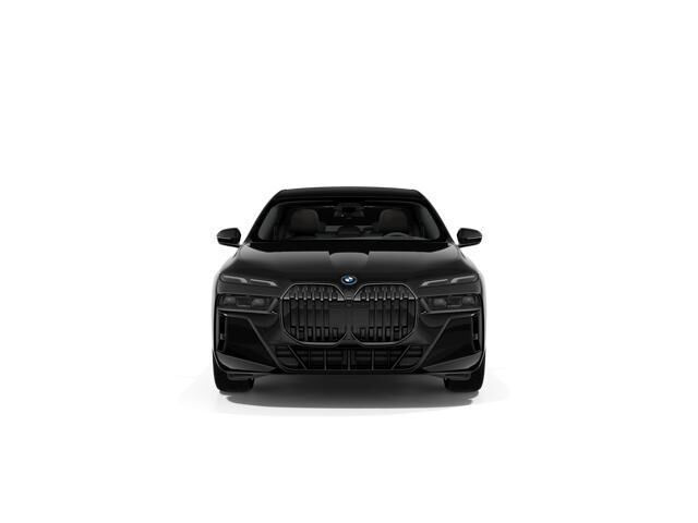 2026 BMW 750e