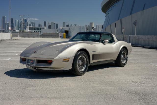 1982 CHEVROLET Corvette
