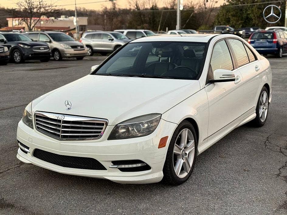 2011 MERCEDES-BENZ C-Class