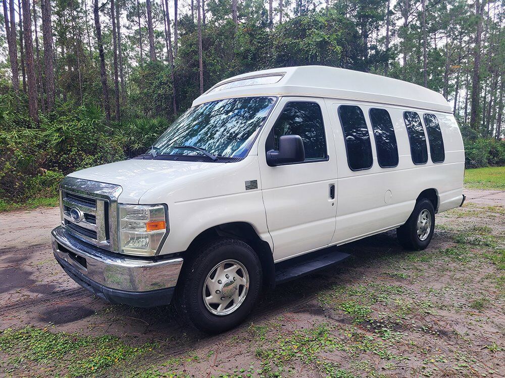 2009 FORD E-250