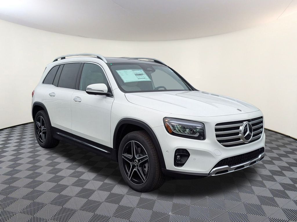 2026 MERCEDES-BENZ GLB-Class