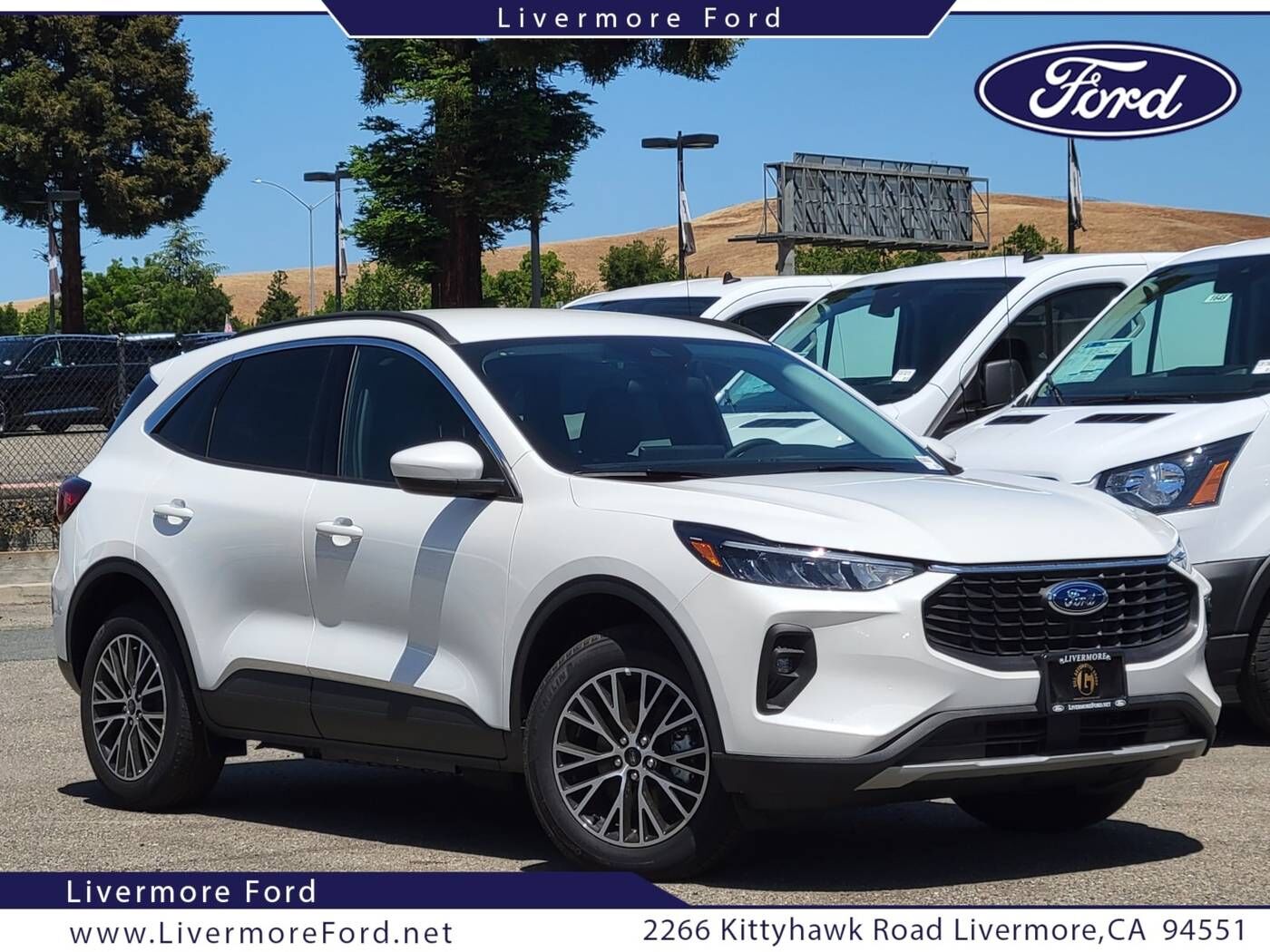 2024 FORD Escape
