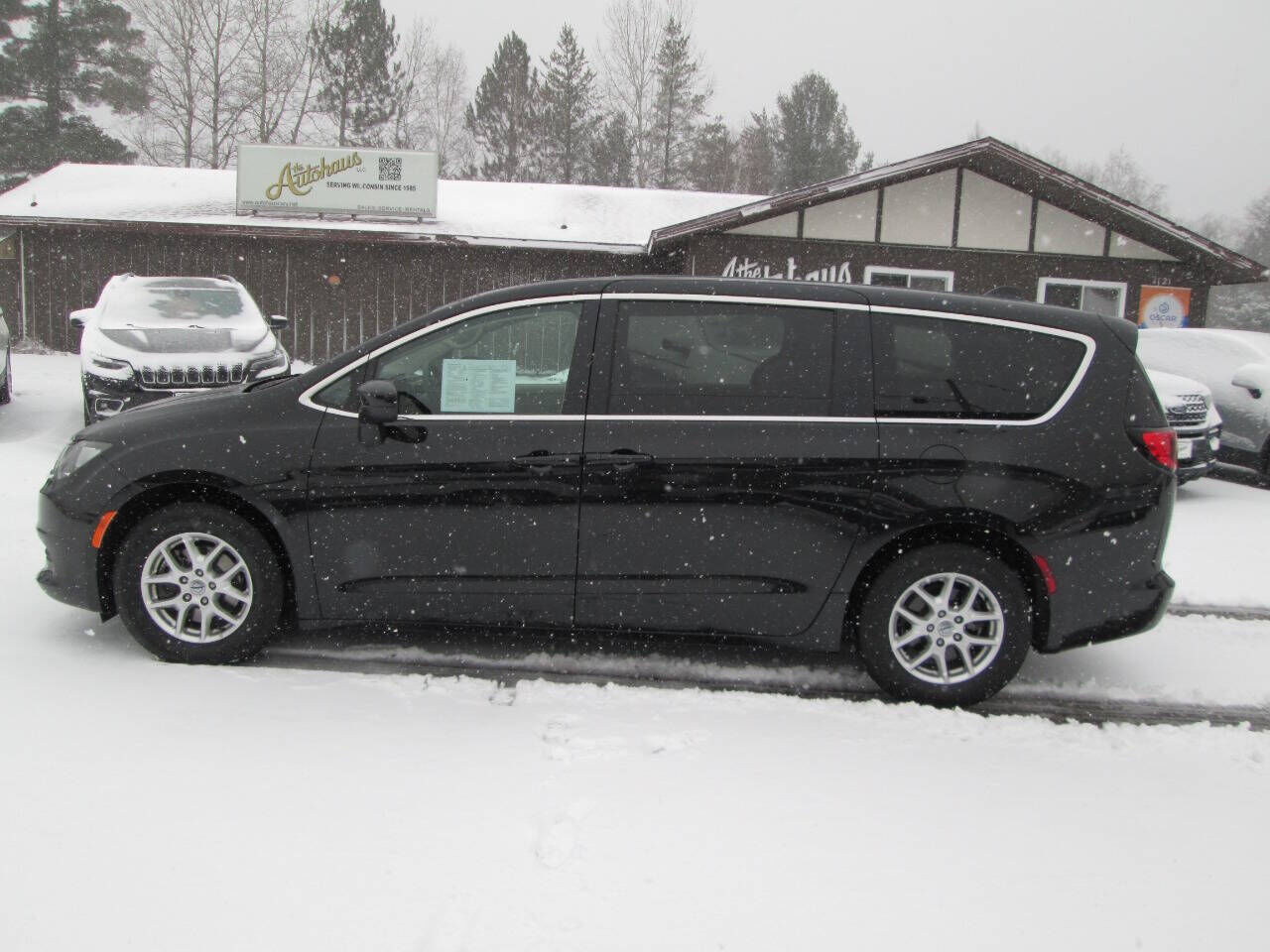 2022 CHRYSLER Pacifica