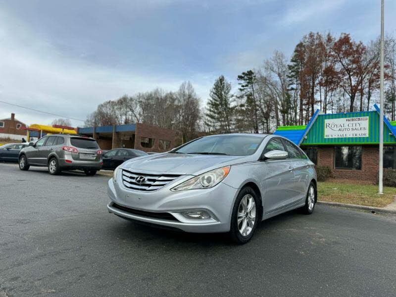 2013 HYUNDAI Sonata