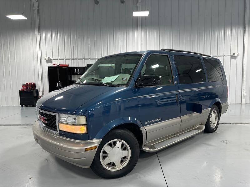 GMC Safari