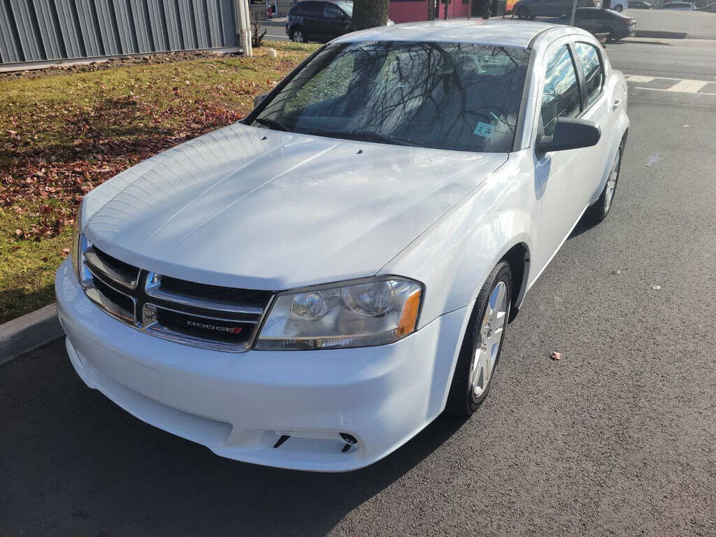 2014 DODGE Avenger