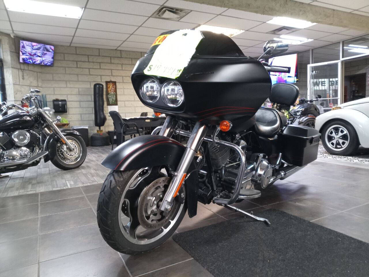 2013 HARLEY DAVIDSON Road Glide Custom