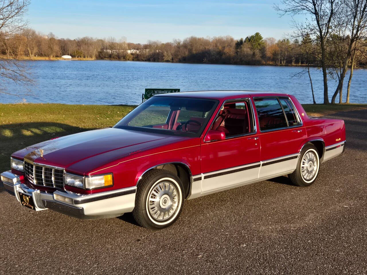 1993 CADILLAC Deville