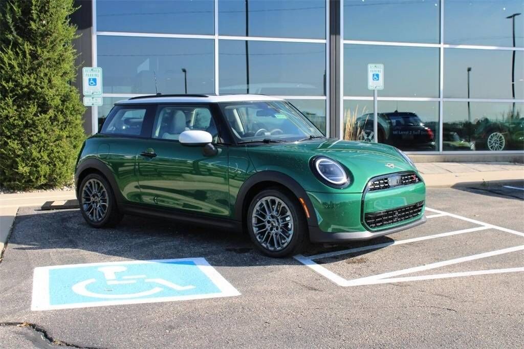2025 MINI Hardtop