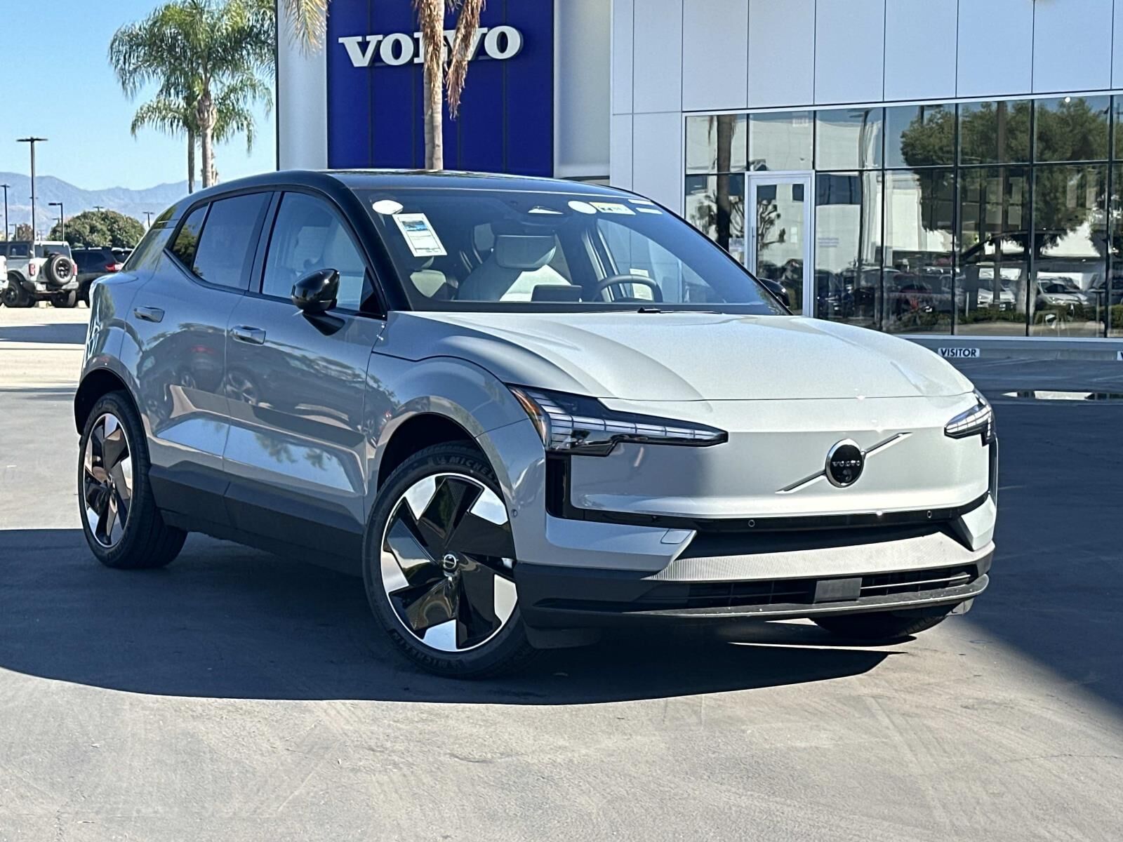 2025 VOLVO EX30
