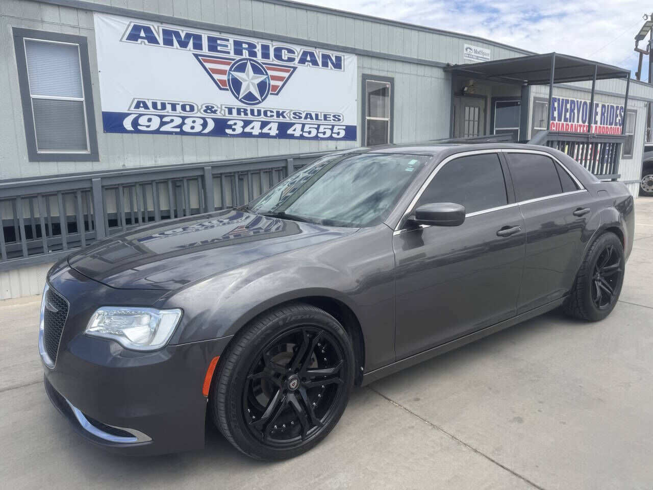 2018 CHRYSLER 300
