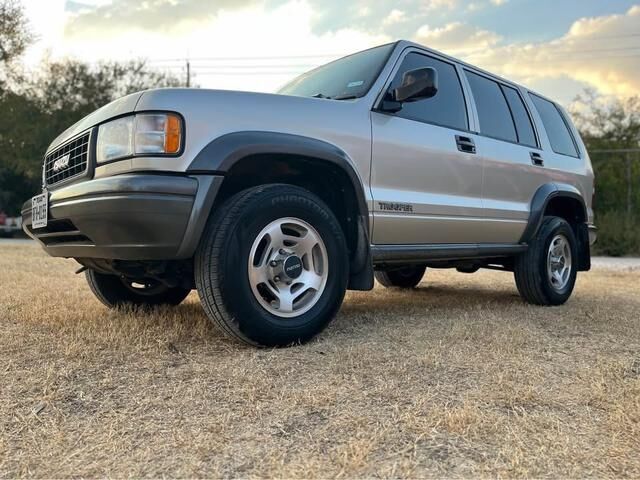 Isuzu Trooper