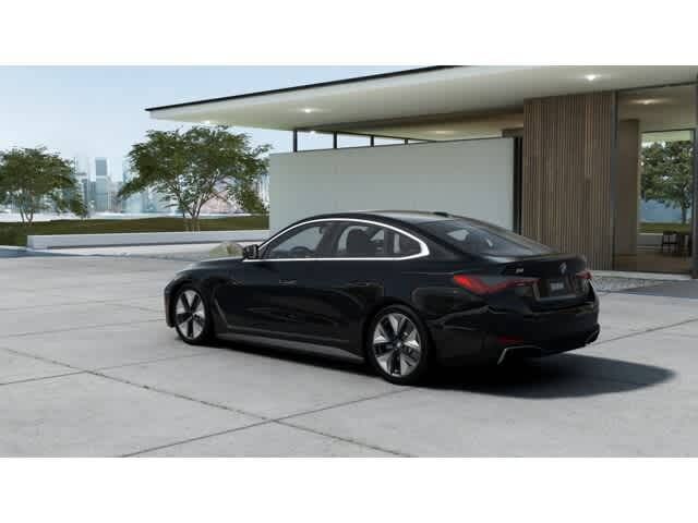 2025 BMW i4
