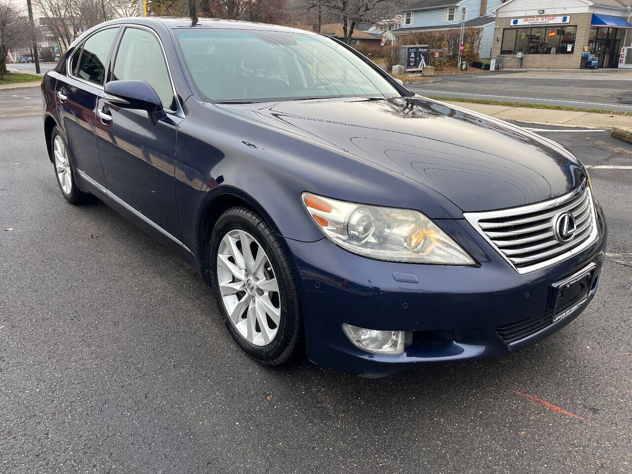 2011 LEXUS LS