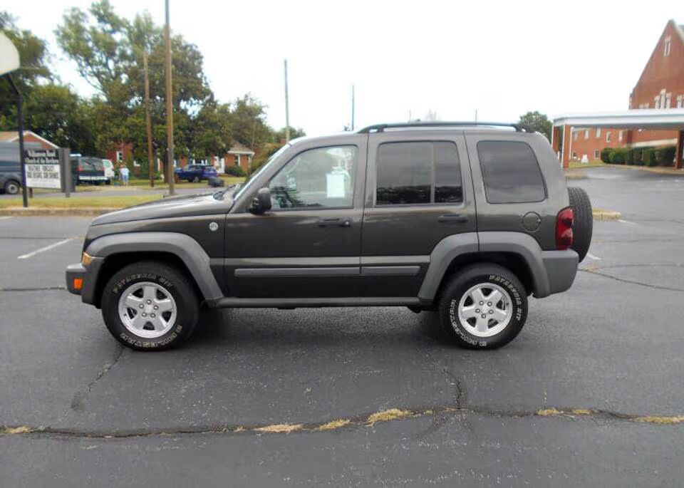 2005 JEEP Liberty
