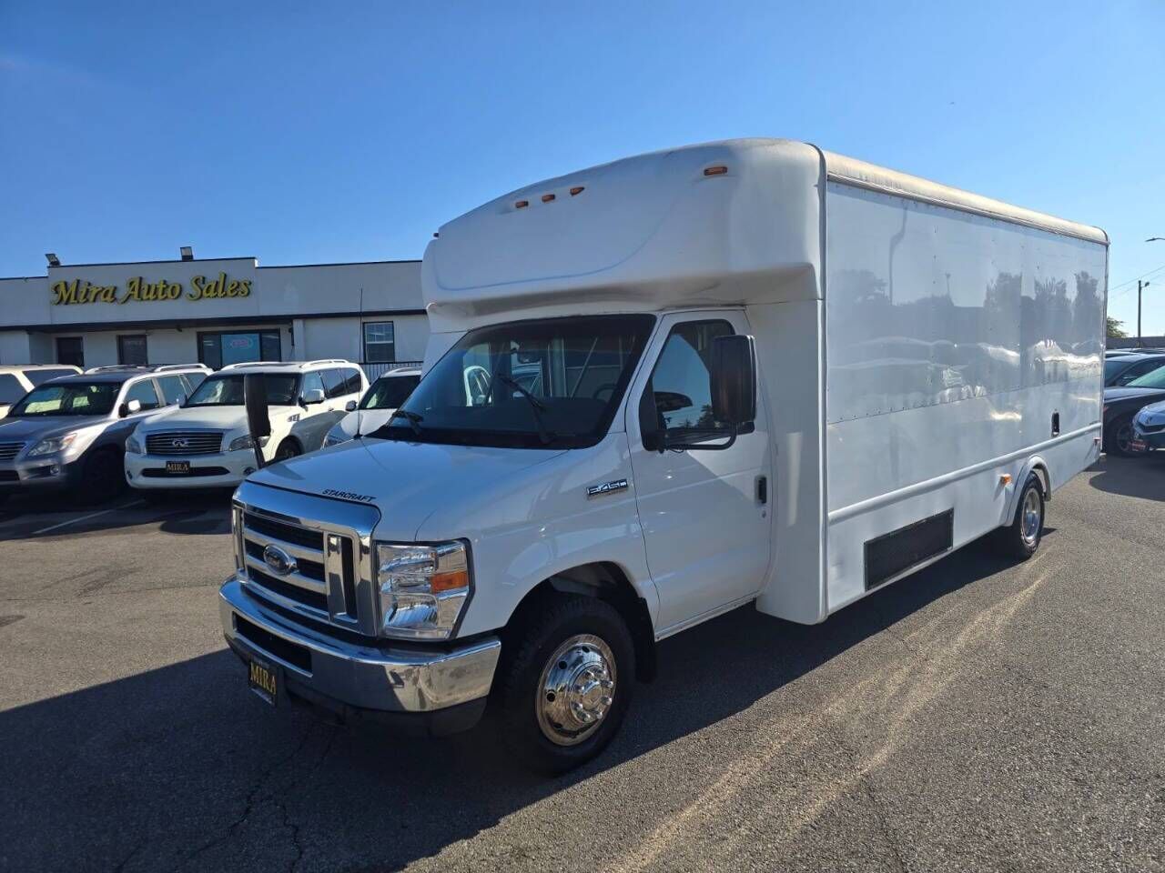 2019 FORD E-450