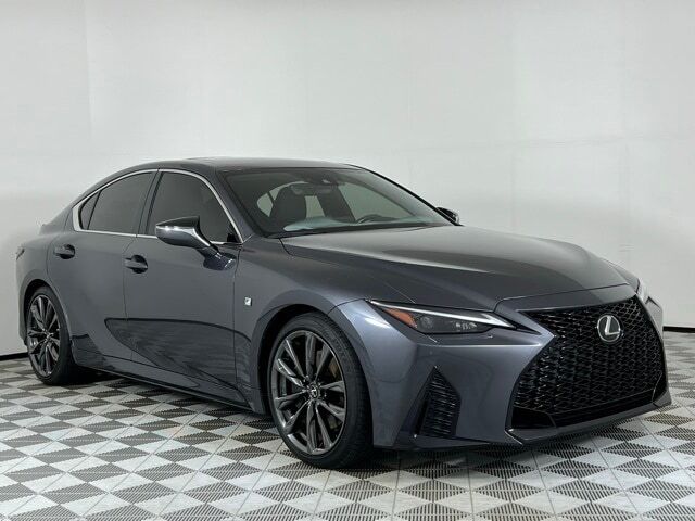 2023 LEXUS IS