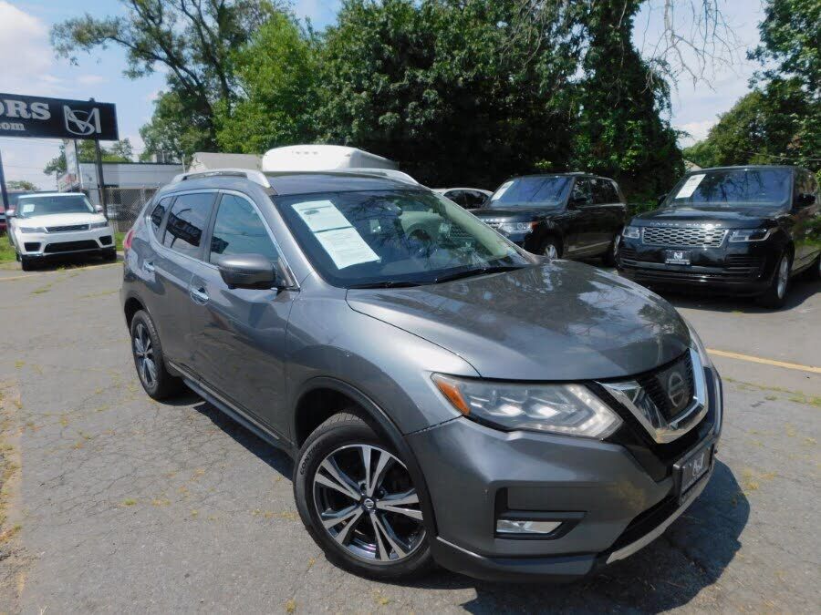 2017 NISSAN Rogue