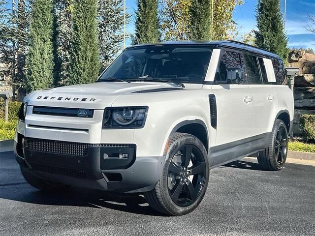 2026 LAND ROVER Defender
