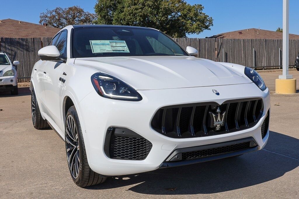 2025 MASERATI Grecale