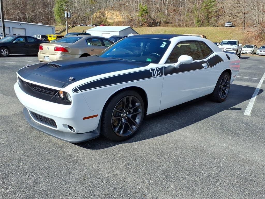 2021 DODGE Challenger