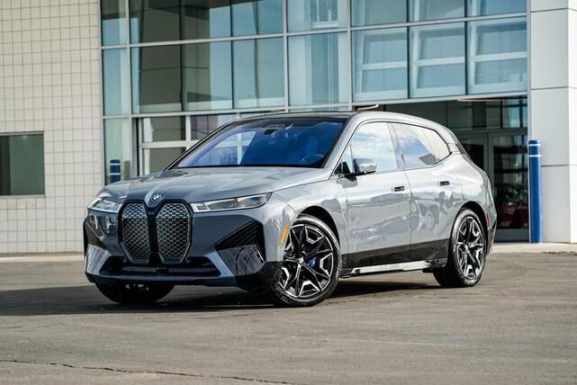 2025 BMW ix