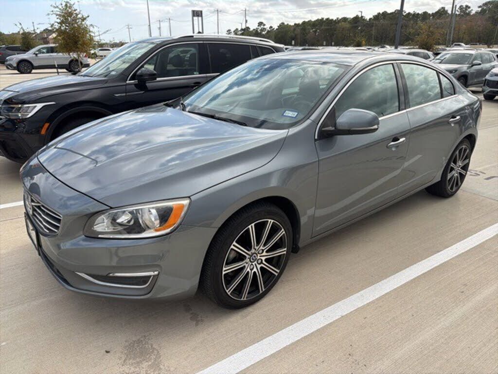 2018 VOLVO S60