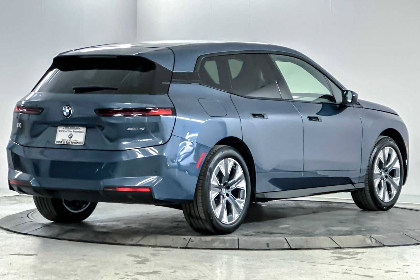 2026 BMW iX