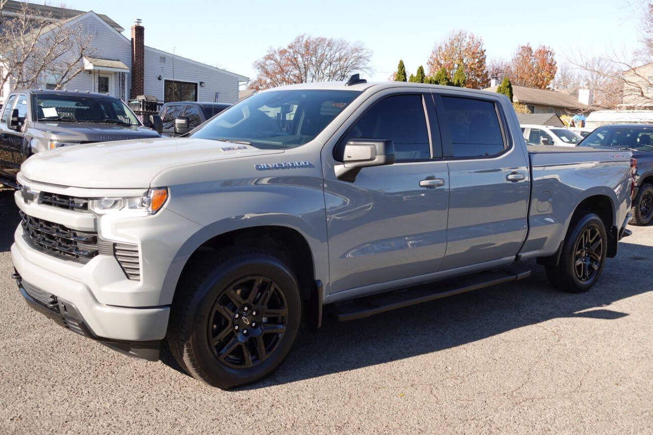 2024 CHEVROLET Silverado