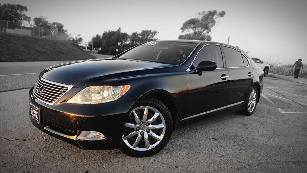 Lexus LS