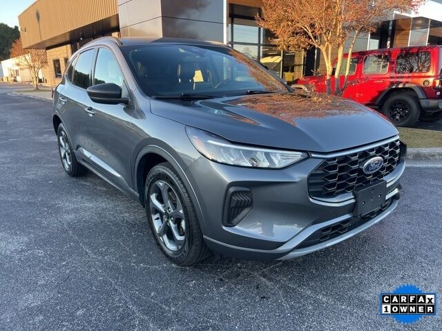 2023 FORD Escape