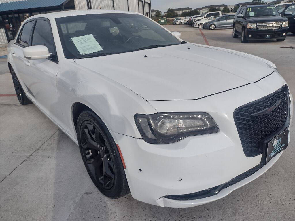 2021 CHRYSLER 300
