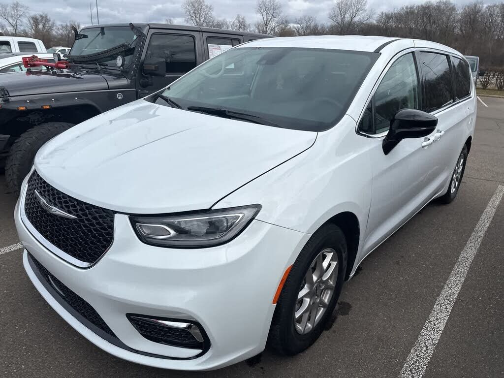 2024 CHRYSLER Pacifica