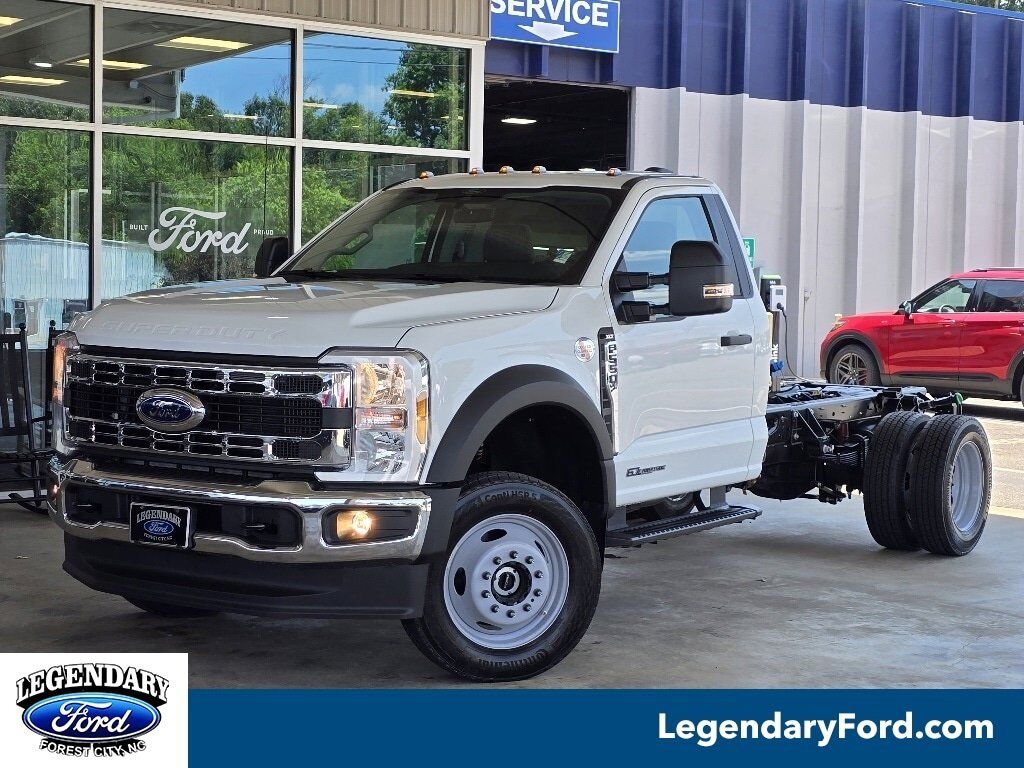 2025 FORD F-550