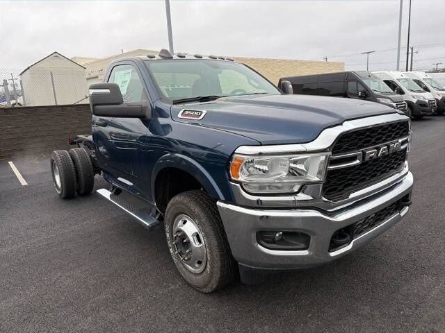 2024 RAM 3500