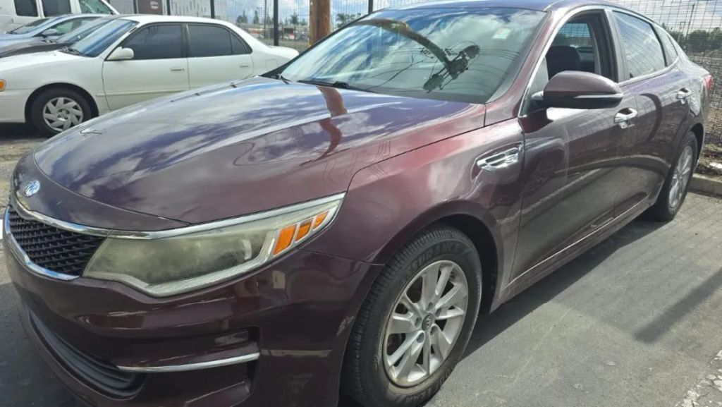 2017 KIA Optima