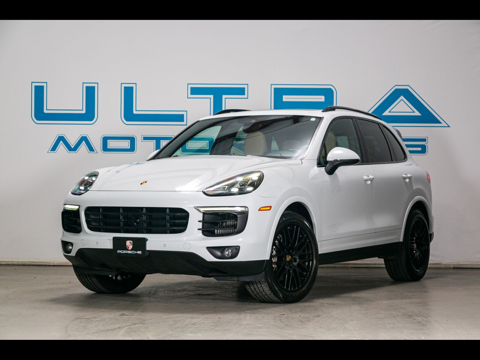 2016 PORSCHE Cayenne