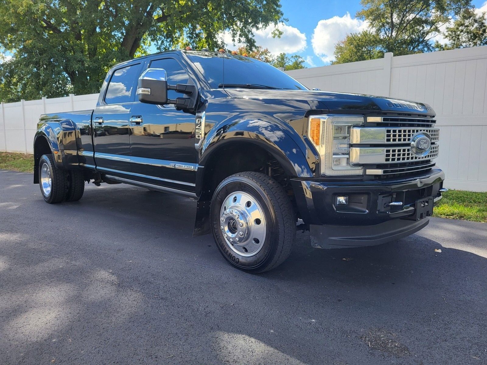 2017 FORD F-450
