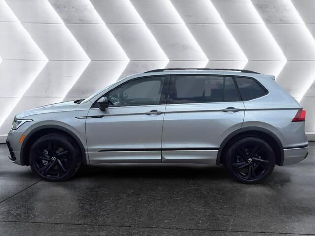 2024 VOLKSWAGEN Tiguan 4Motion