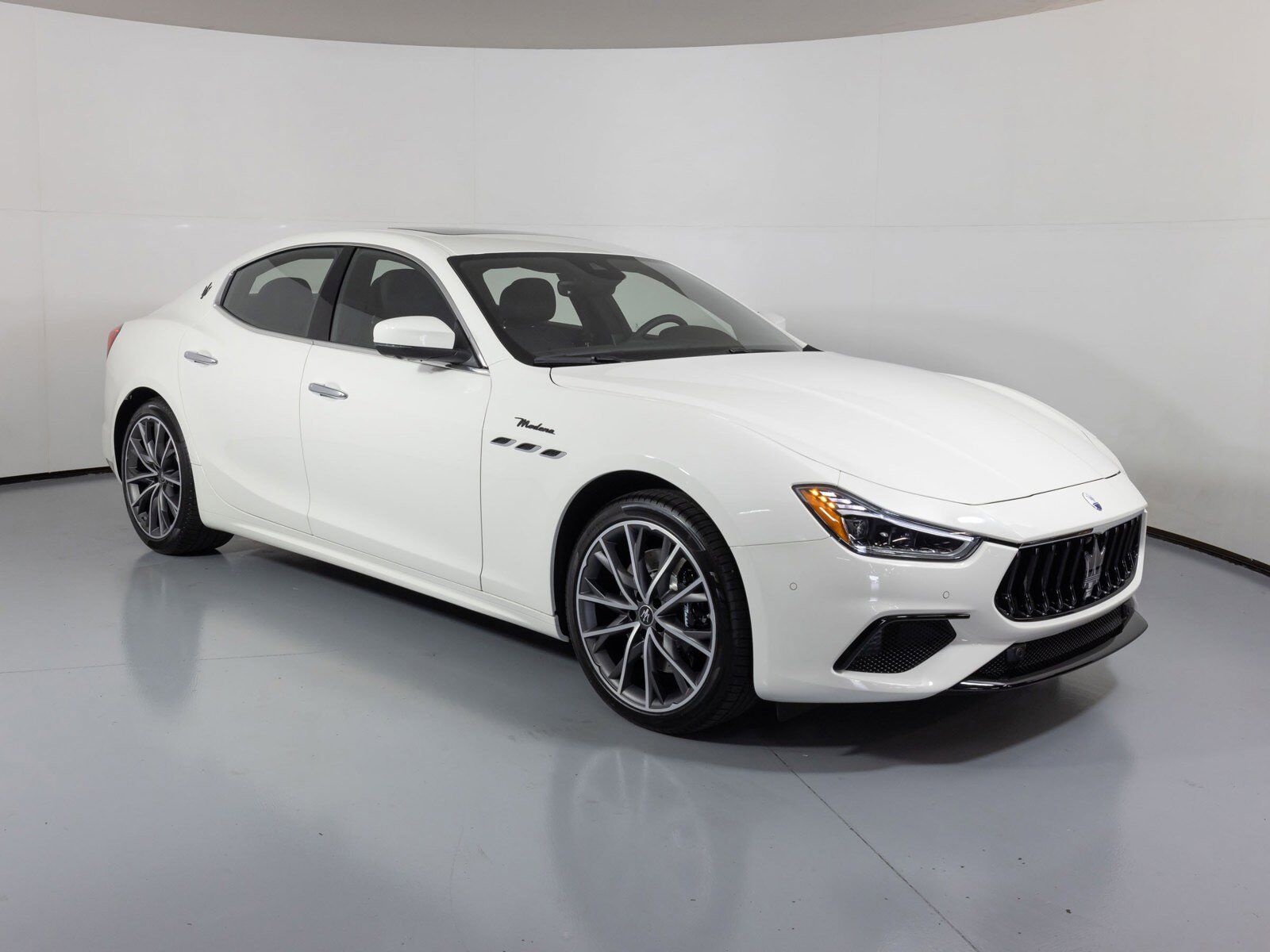2023 MASERATI Ghibli