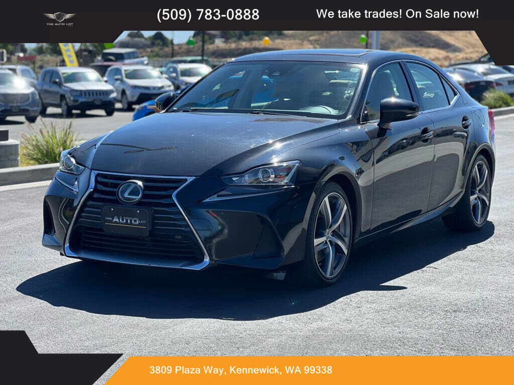 2018 LEXUS IS