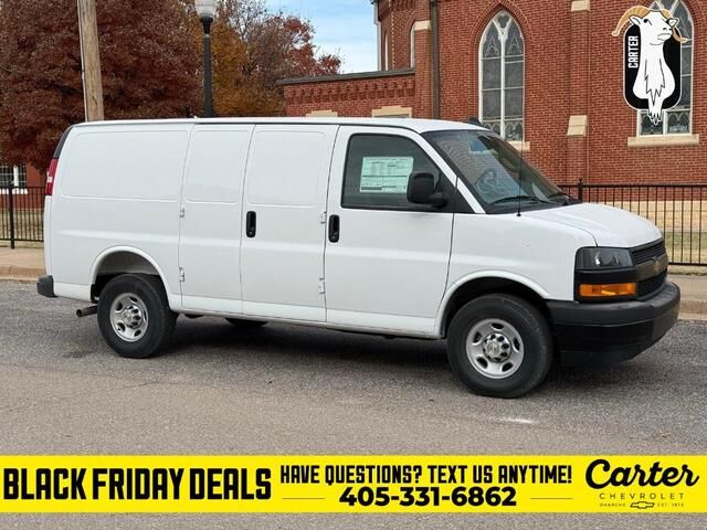 2025 CHEVROLET Express