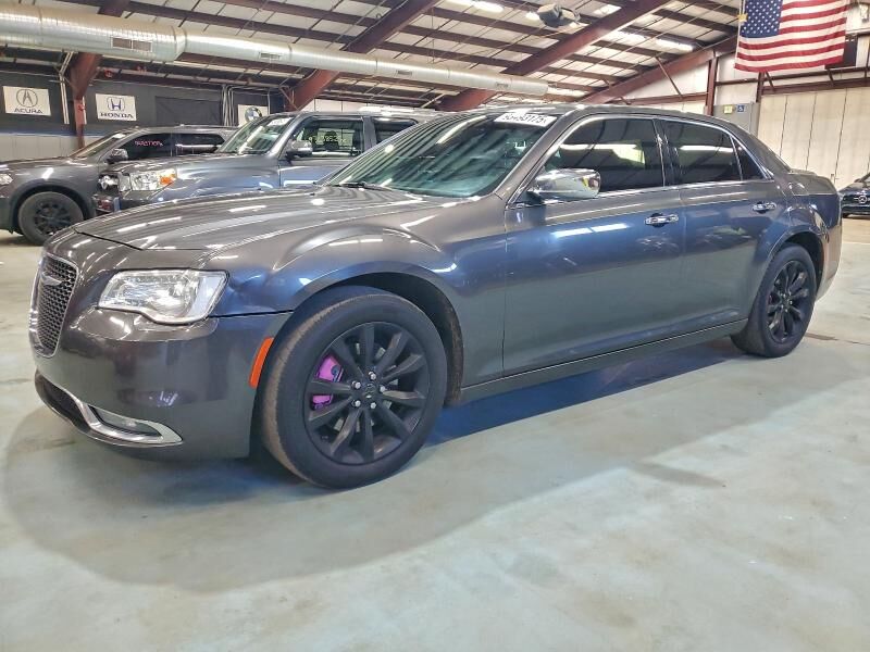 2019 CHRYSLER 300