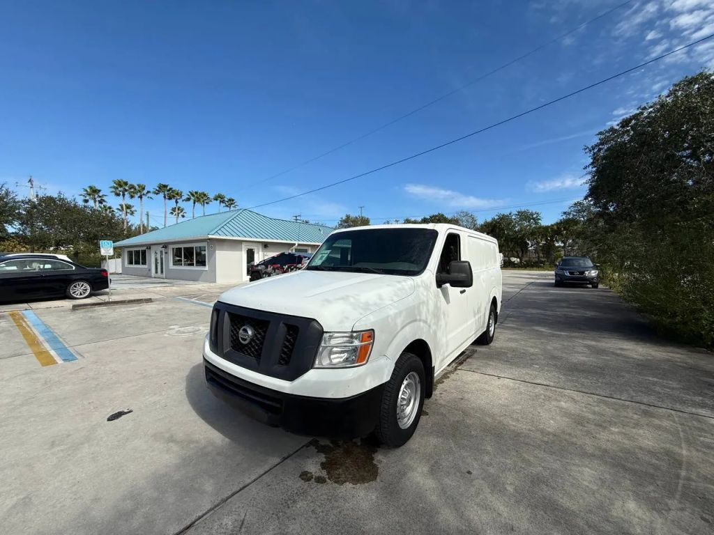Nissan NV