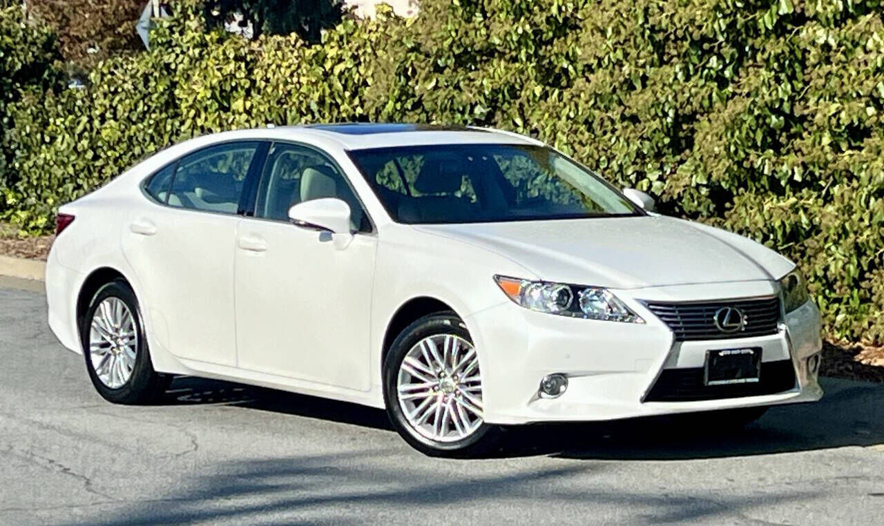 2013 LEXUS ES