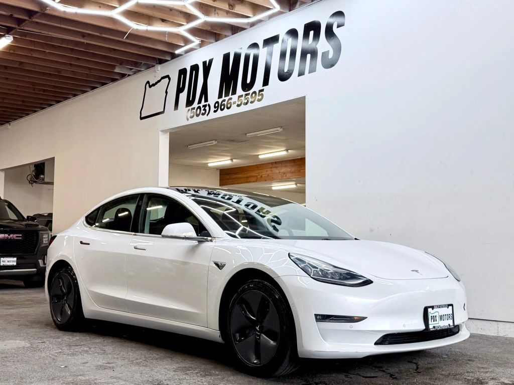 2018 TESLA Model 3