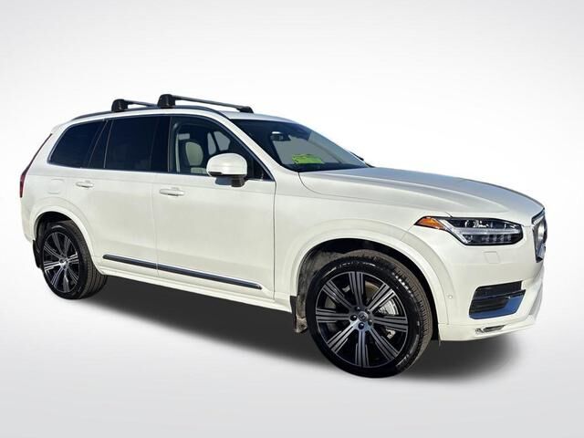 2025 VOLVO XC90