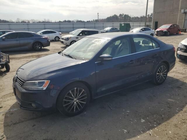 2012 VOLKSWAGEN Jetta